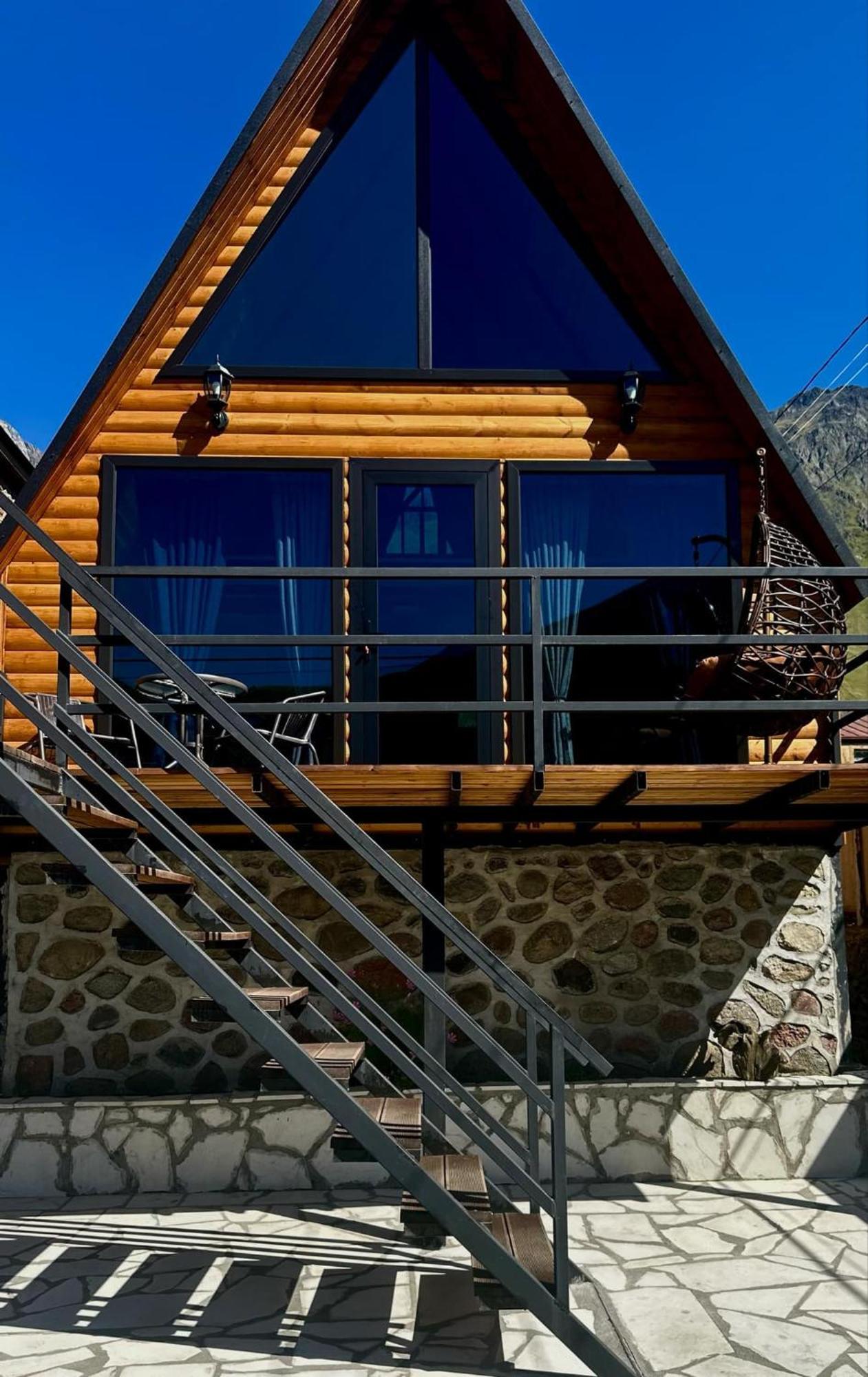 Edelweiss Cottage Kazbegi Stepantsminda Exterior foto