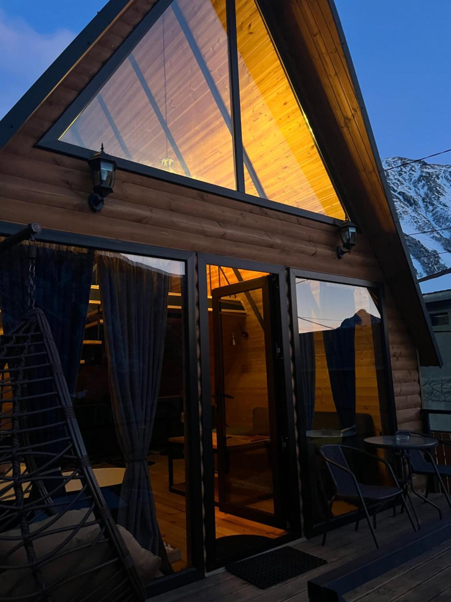 Edelweiss Cottage Kazbegi Stepantsminda Exterior foto